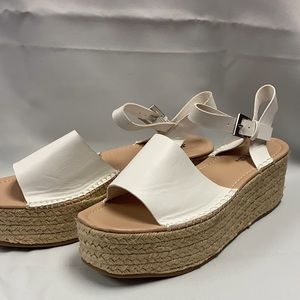 espadrille sandals